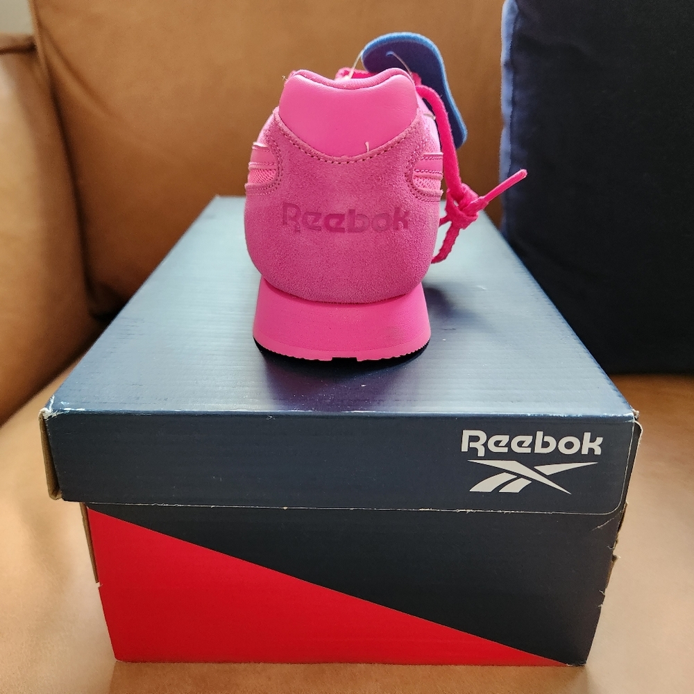 Reebok - Picture 4 of 8